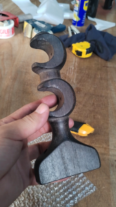 DOUBLE BRACKET FOR CURTAIN ROD 28MM WALNUT (1pcs)