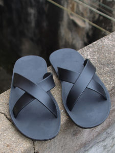 Mens Latex Slippers Summer Casual Beach Vacation Anti-Slip Yamuu Cross Strap Bathing Leisure Sandals Indoor Home Slippers