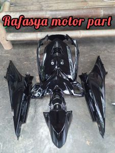 Cover Full Body Cover Halus Honda Beat Karbu 2008 Warna Hitam Plus Striping Icon Thailand