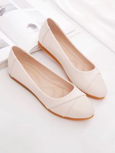 Womens Flat Bottom Shoes Spring Autumn Soft Sole Slip-On Work Shoes Comfortable Casual Fashion Footwear for Mothers