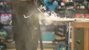 [100% Authentic]MAKlTA Electric circular saw 18V Mini Circular saw dustless DHS680 Brushless circular saw Rechargeable 7-inch Portable wood cutter Power saws