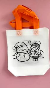 Cartoon Christmas Graffiti Tote Bag DIY Coloring Painting Bag Activity Tote Gift Bag卡通圣诞涂鸦手提袋 儿童手工DIY填色绘画袋子圣诞节活动礼品袋 M095