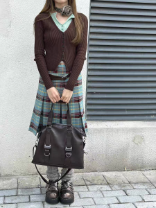 กระเป๋าถือทรงสี่เหลี่ยมด้านเท่าแบบสะพายไหล่ข้างเดียวสไตล์อเมริกันย้อนยุค ความจุขนาดใหญ่ กระเป๋าใส่ของสำหรับเดินทางและเรียนหนังสือ กระเป๋าถือแบบลำลอง