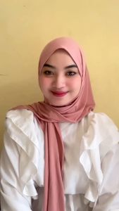 Pasmina Jersey Super Hijab: Desain Elegan & Nyaman untuk Berbagai Acara