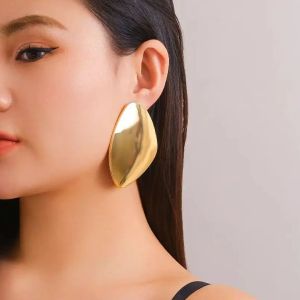 Exaggerated Large Smooth Surface Metal Stud Earrings for Women Trendy Ladies Daily Street Accessories 2024 Fashion jewelry Gifts