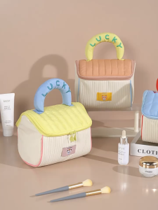Lucky House Cosmetic Bag Makeup Bag Toiletry Bag Organizer Bag Skincare Pouch Storage Bag 可爱房子化妆包大容量洗漱