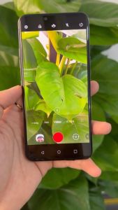 điện thoại LG G8 Ram 6/128GB Màn Hình OLED Hiển Thị 2K Chơi Game Chụp Ảnh Rất Tốt