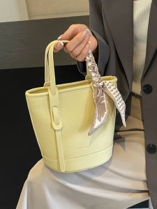 กระเป๋าสะพายข้างผู้หญิงดีไซน์เก๋ไก๋ กระเป๋าถือทรงถัง กระเป๋าสะพายไหล่แบบอเนกประสงค์ ผ้าฝ้ายผสม PU นุ่ม สีสันสดใส