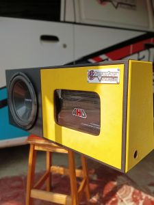 BOX DOBEL UNTUK SUBWOOFER 12DAN POWER 4 CHANEL DI SIMPAN DI BAGASI BELAKANG TIDAK BANYAK MAKAN RUANG