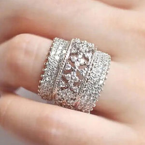 Huitan Gorgeous Silver Color Ring for Women Hollow Flower Design Statement Sparkling Party Accessories Luxury Jewelry Inlaid CZ