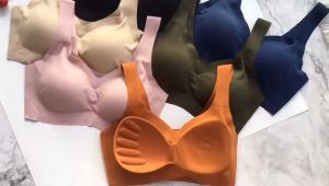 Japanese spring and summer models gathered deep V tank top type Shangpin seamless 4 generation four sports less ladies underwear