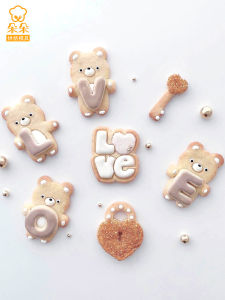 Wedding Favour Bear Rabbit Cartoon Baking Mold Cookie Cutter Home Use 3D Press Baking Tools Kitchen Cooking Utensils