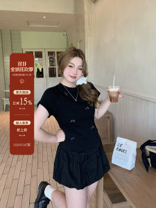 Áo Thun Nữ Tay Lửng Thắt Nút Bướm Hai Màu Herwear Thiết Kế Ôm Sát Mùa Hè Tay Lửng Cổ Tròn Thấm Hút Mồ Hôi