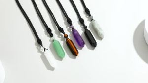 Natural Stone Crystals Necklace Pendant Quartz Hexagonal Bullet Amethysts Black Agates Necklaces Women Men Reiki Jewelry G915