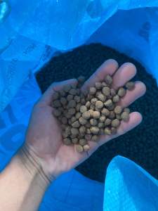 [1kg]Cám  thức ăn cá hiệu Con Cò cho cá tạp  cá da trơn cá có vẩy cá rô-phi cá lóc….