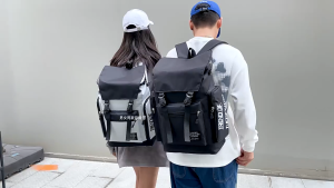 2025 ใหม่แฟชั่นอินเทรนด์กระเป๋าเป้สะพายหลังเย็นนักเรียนชายกระเป๋านักเรียนกระเป๋าเป้สะพายหลังกีฬากระเป๋าเป้สะพายหลังกลางแจ้งความจุขนาดใหญ่