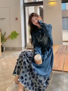 เดนิม ทรงเอ เดรสเชิ้ต สําหรับ พลัสไซส์ เสื้อโปโลผู้หญิง Retro สไตล์ฮ่องกง MM เดรส ดีไซน์ พรางหุ่น เอฟเฟกต์ ฤดูใบไม้ร่วง ฤดูกาล วัสดุอื่น ๆ