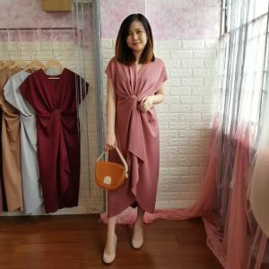 Dress kerut wedges scuba polos leher V / Dress scuba polos / Dress pesta kondangan polos / Front twisted dress / Dress polos - 3191
