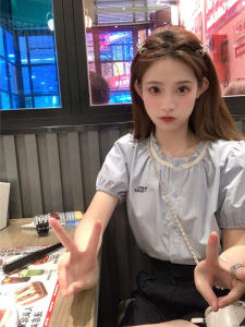 ฝรั่งเศส หวาน เผ็ด เด็กผู้หญิง แขนฟอง เสื้อท่อนบน สูง เอว กางเกงขาสั้น ผู้หญิง ฤดูร้อน เรียบหรู พรางหุ่น การทึ่งวัย ทันสมัย ชุดสองชิ้น