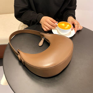 กระเป๋าสะพายไหล่ทรงจมูกหมีดีไซน์เก๋ไก๋สำหรับผู้หญิง กระเป๋าถือแบบอเนกประสงค์ วัสดุ PU ขนาดเล็ก สีสันสดใส ฤดูใบไม้ผลิ 2023