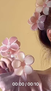 K-Beauty Creamy Floral Claw Clip - Elegant Hair Claw for Women & Girls