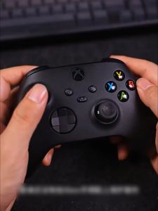 Bọc tay cầm và nút bọc GesTac x GeekShare tăng cường cảm giác và chống trượt cho tay cầm Xbox Series SX