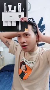 Bộ Nhả Kem Tự Động Kệ Để Cốc Bàn Chải Đánh Răng Nhà Tắm Lắp Đặt Dính Tường OENON