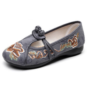 Jingrui Old Beijing Cloth Shoes Female Han Costume Embroidered Shoes Single Antique and Ethnic Style for the Rest of Your Life Please Give Advice Same Style Embroidered Shoes