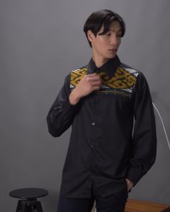 ShirinZein - Kemeja Pria Lengan Panjang Motif Tenun Etnik Hitam Casual Terbaru 2025