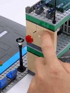 Đồ chơi lắp ráp 79019 60317 - Xe ô tô máy bay cảnh sát truy đuổi 915 chi tiết