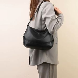 Simple Fashion Soft Elegant Large Capacity Shoulder Crossbody Bag for Middle-aged Women