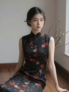 Spring/Summer Stand-up Collar Fitted Cheongsam Black