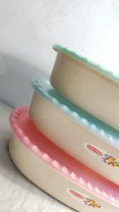 Elegant Stackable Plastic Food Storage Container with Lid - Space-Saving Kitchen Organizer
