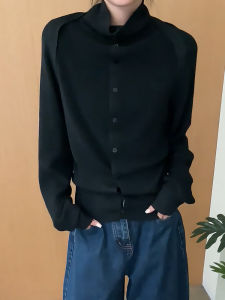 MANMI | Áo Sweater Cổ Cao Phong Cách Đen Đơn Giản