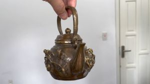 Ấm Trà Bát Tiên Bằng Đồng Màu Hun Giả Cổ