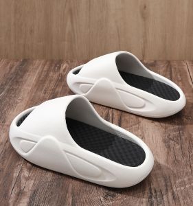 Mens Summer Outdoor Slip-On Slippers Trendy All-Match Comfortable Beach Casual Thick Bottom Anti-Slip Soft Bottom Sandals
