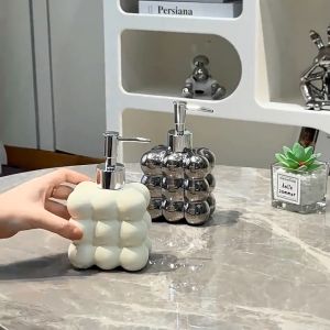 Chai Rỗng Đựng Xà Phòng Sữa Tắm Hình Khối Sang Trọng Decor Phòng Tắm