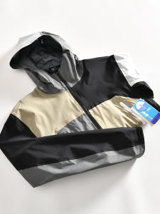 New Arrival Mens Spring Outdoor Jacket Full Glue Sealed Waterproof Hooded Block Color Splicing Fashionable Casual Style