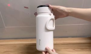 Bình giữ nhiệt 1 lít béo lùn inox 304 đựng nước nóng lạnh giữ nhiệt đến 12 giờ có khay lọc trà nắp đậy kín và quai xách cao cấp