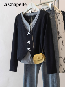 La Chapelle | Black Two-Piece Style V-Neck Short Sleeve T-Shirt with Bow Design