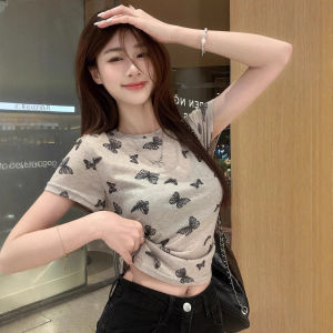 เสื้อยืดคอกลมแขนสั้นพิมพ์ลายผีเสื้อสำหรับผู้หญิงในช่วงฤดูร้อนปี 2025 เสื้อคลุมท่อตรงทรงเข้ารูป เสื้อผ้าทำงานผู้หญิง