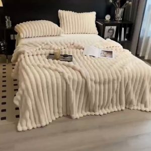 Luxurious Faux Rabbit Fur Throw Blanket - Soft Warm & Cozy for Couch Bed Office and Travel - Versatile All-Season Gift Christmas present