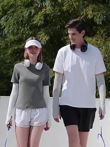 1 pair of cooling sleeves UV protection sun protection arm sleeves and gloves suitable for outdoor driving and fishing