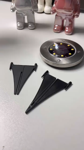 🏷️商品标题 SolarGardenLight|太阳能庭院灯16LED户外草坪灯防水花园地插灯|OutdoorSolarLEDLight