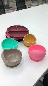 Silicone Baby Solid Food Bowl  Anti-Fall Silicone Snack Catcher Childrens Silicone Service Plate Snail Bowl for Babies