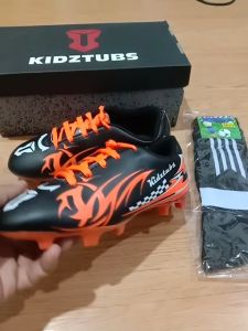 KIDZTUBS Sepatu Bola Anak Paket Komplit Sepatu Bola Tas Skin Deker Kaos Kaki Usia 6-10 Tahun Size 28 29 30 31 32 33 34 35 36 37 KDZ1606010425