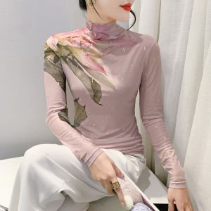 Yimei Áo sơ mi lớp lót ngọt ngào và thanh lịch ngoại cỡ áo thun lưới cao cổ dài tay thời trang thu đông 2023 Áo dập hoa định vị cho nữ