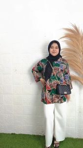 Kemeja Atasan Wanita Jumbo Katun Rayon Oversize Adem Batik Solana
