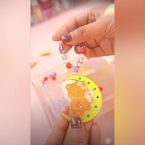 24 Pcs DIY Crystal Pendant Glue Color Painting / DIY Gantungan Kunci / Mainan Prakarya Mewarnai