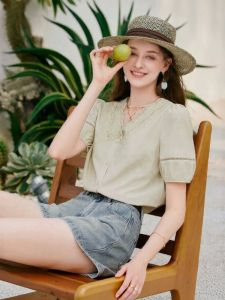 XIANGYING | Retro Lace French Style Summer New Short Sleeve V-Neck Commuter Shirt
